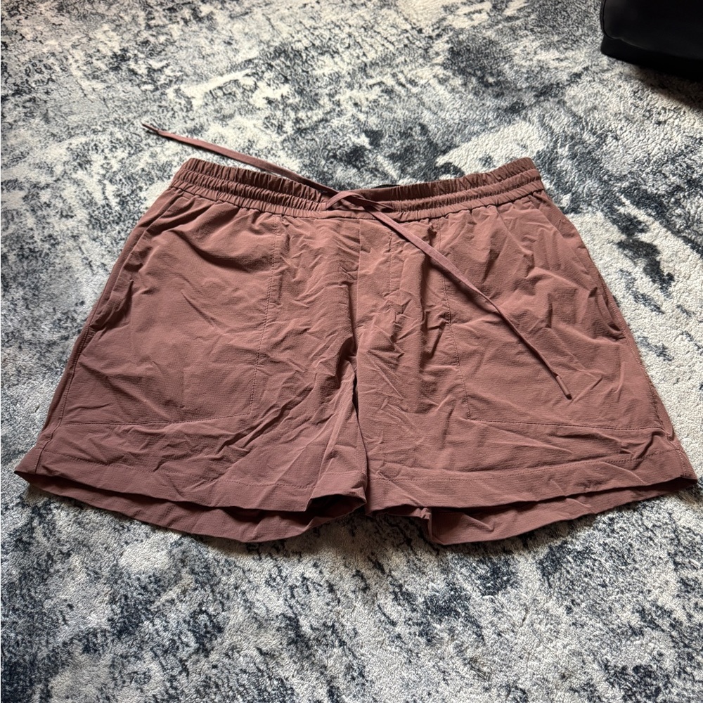 Lululemon Bowline Men’s Shorts